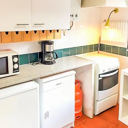 Beautiful Cozy Flat In Flowers Garden! Apartman Lisboa