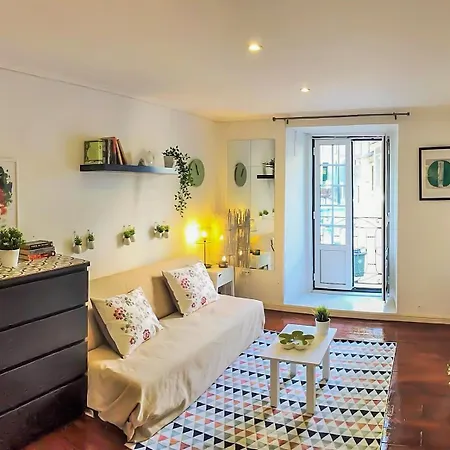 Beautiful Cozy Flat In Flowers Garden! * Lisbona